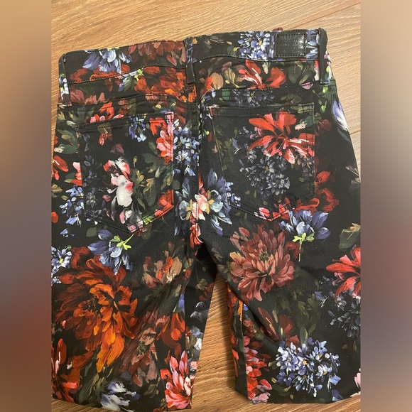Floral skinny pants, not very elastic, used once - Picture 2 of 4